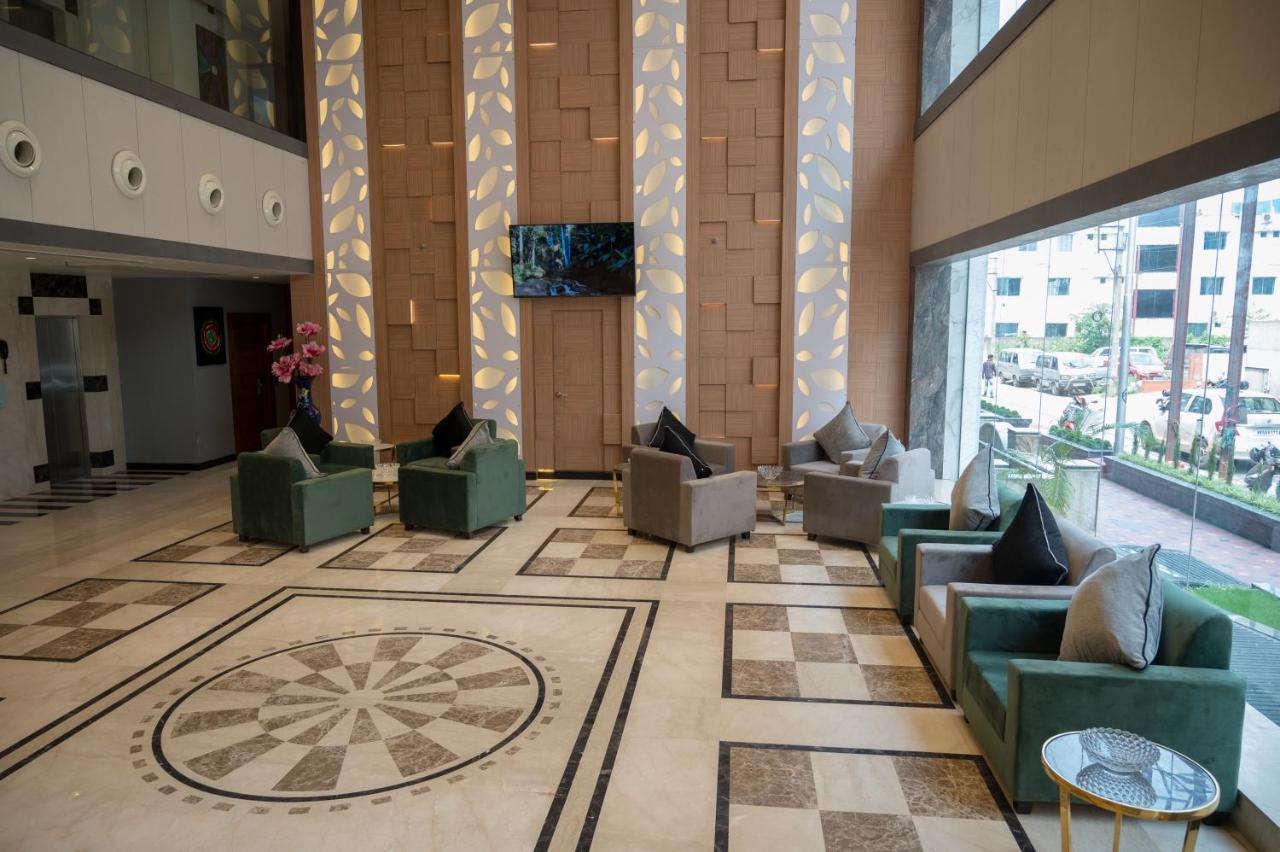 Отель Golden Retreat Baharampur Экстерьер фото